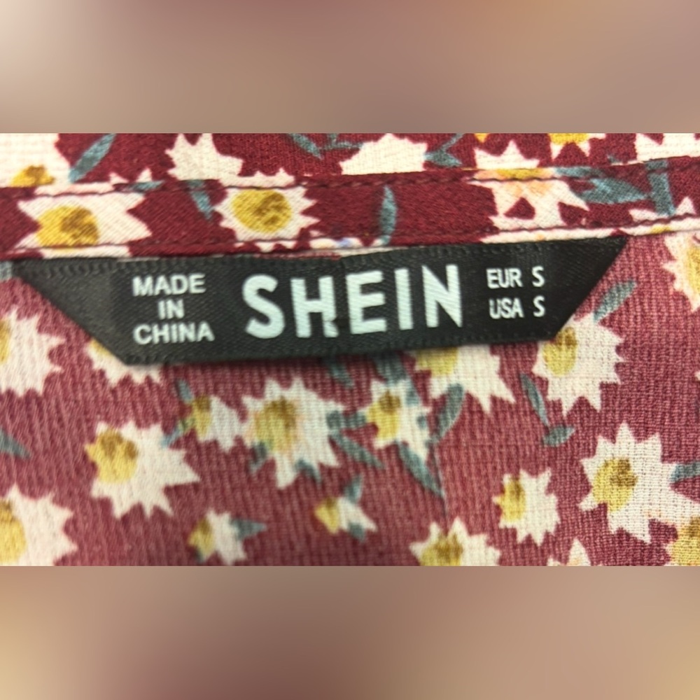 SHEIN Two Piece “Ditsy” Floral Matching outfit. Knot tie crop top & ruffle skirt - Picture 9 of 10